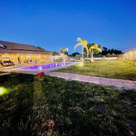 Villa Nunzia Con Piscina, Sauna E Idromassaggio. Floridia Luaran gambar
