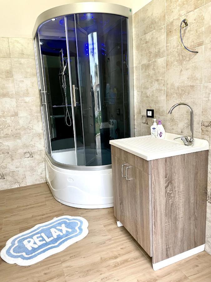 Villa Nunzia Con Piscina, Sauna E Idromassaggio. Floridia Luaran gambar