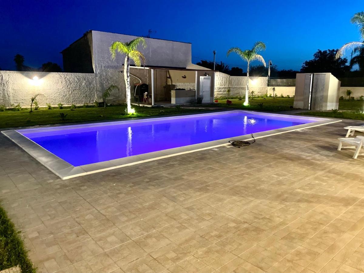 Villa Nunzia Con Piscina, Sauna E Idromassaggio. Floridia Luaran gambar